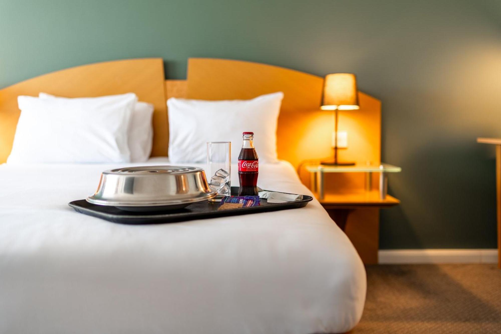 Holiday Inn Ashford - North A20 By Ihg Dış mekan fotoğraf