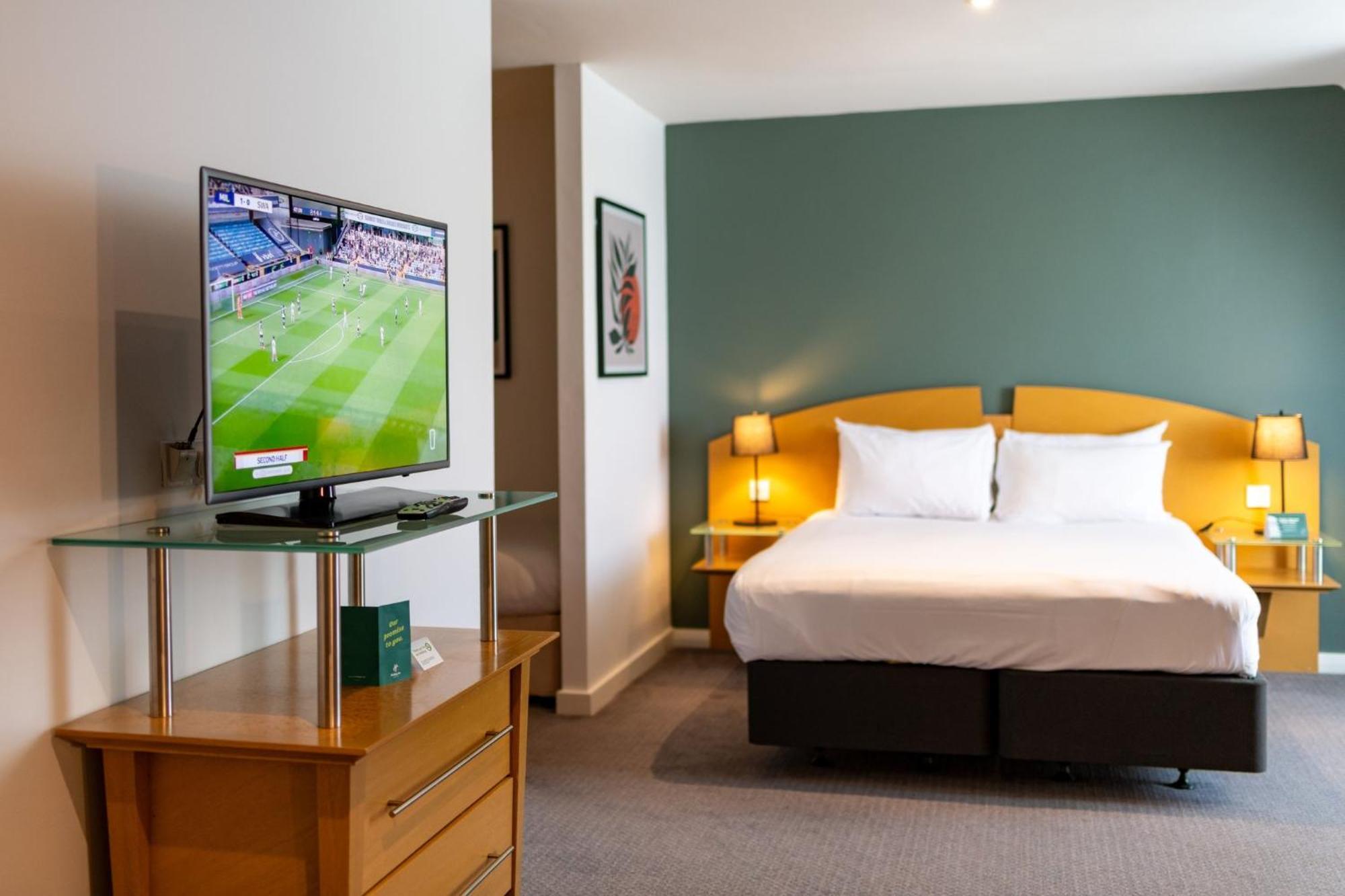 Holiday Inn Ashford - North A20 By Ihg Dış mekan fotoğraf