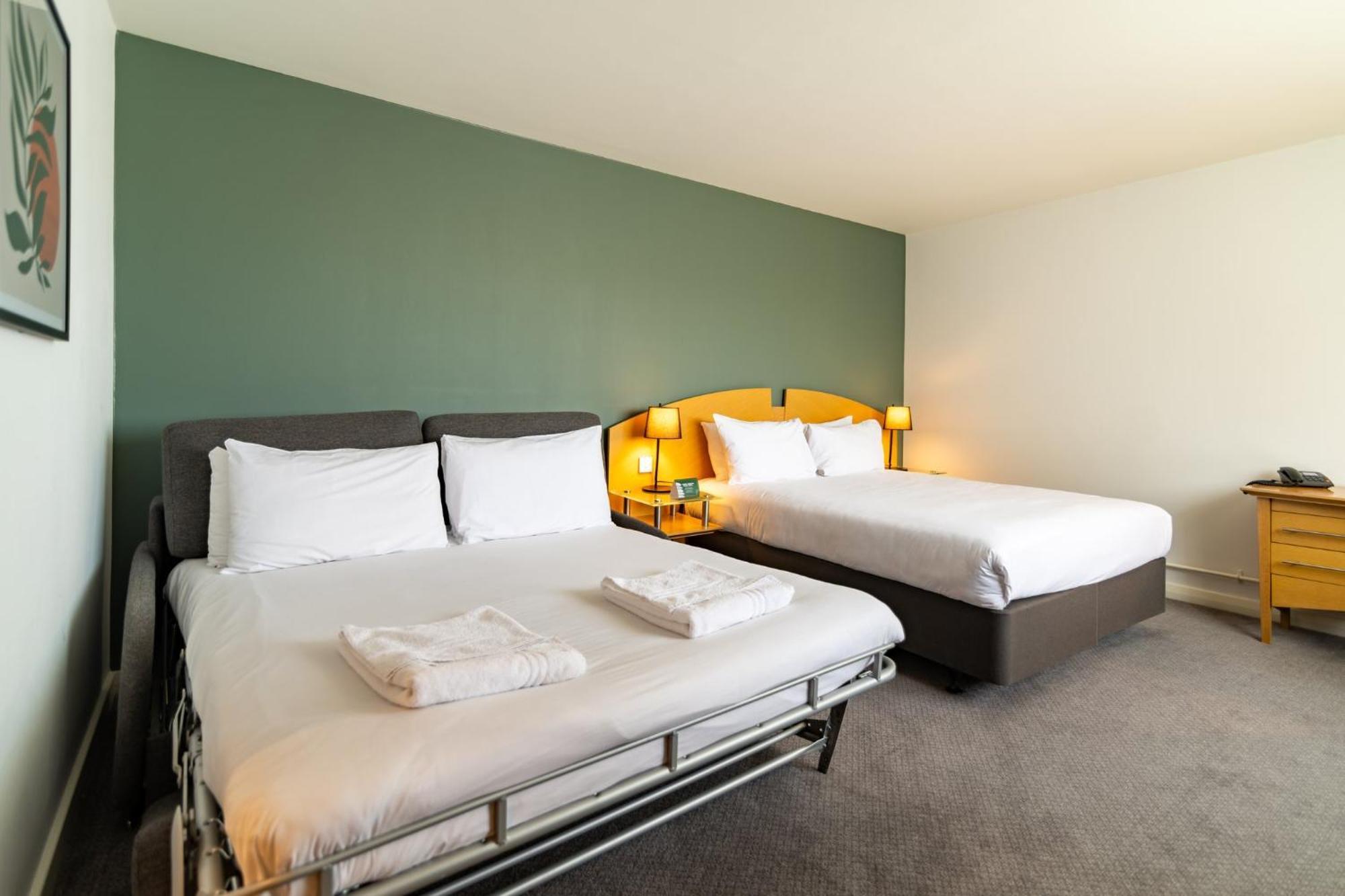 Holiday Inn Ashford - North A20 By Ihg Dış mekan fotoğraf