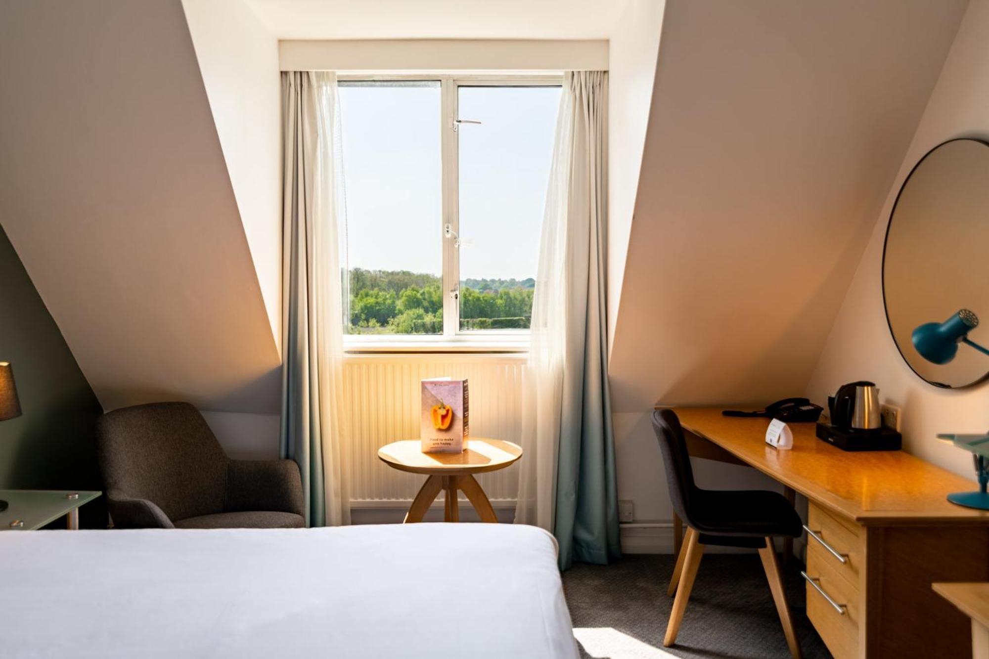 Holiday Inn Ashford - North A20 By Ihg Dış mekan fotoğraf